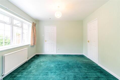 Priory Road, Newbury, Berkshire, RG14 photo 4
