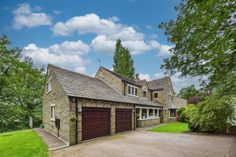 Revisit Photos after roof clean1.jpeg