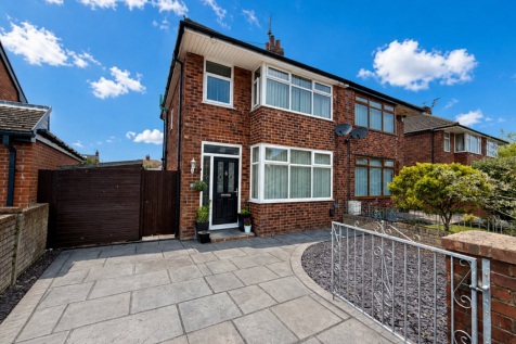 Thornton-cleveleys, FY5 - property photo