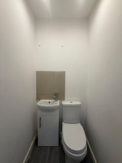 , Blewitts Cottages, New Road, Rainham, Greater London photo 5