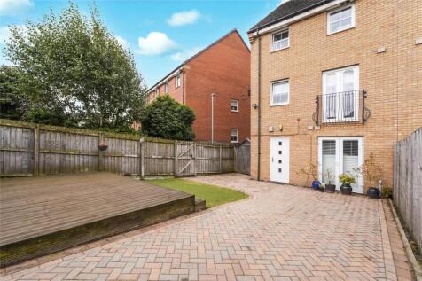 Rear Garden/Exterior