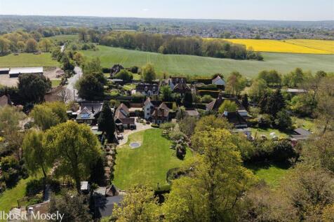 20260423-Yew Tree Cottage-drone-12.jpg