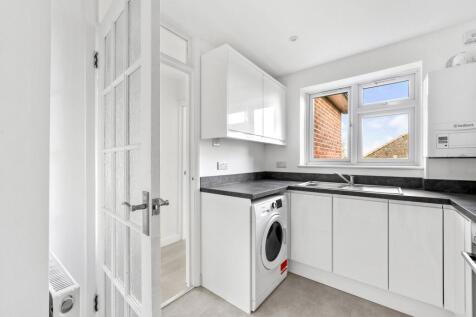 Kings Avenue, Buckhurst Hill, IG9 photo 4