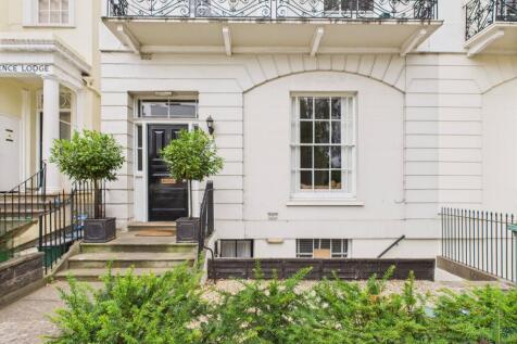 Cheltenham, GL50 - property photo
