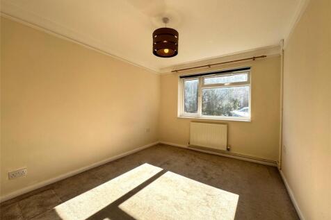Holmesdale Road, North Holmwood, Surrey, RH5 photo 3
