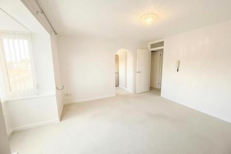 Living Room 1.jpg