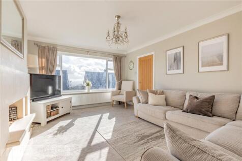 Oldham, OL4 - property photo