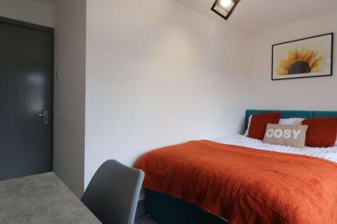 2 Goslyn Room 7 3.JPG