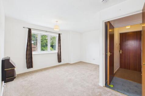 Sitting/Dining Room