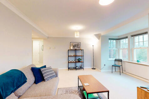 Castleton Court, Arncliffe Road, West Park, Leeds photo 4