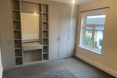 Mount Avenue Hurstead.  photo 5