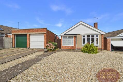 16 HOLMWOOD CLOSE