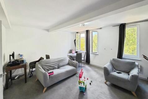 Misterton Court, Ortonplaza, Orton Goldhay, Peterborough, PE2 photo 3