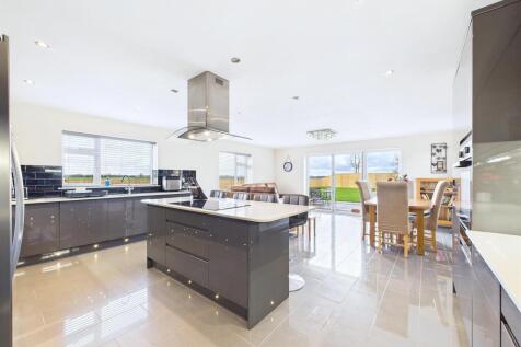 Open Plan Kitchen/Dining/Living Room