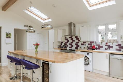 Kitchen / Breakfast Room