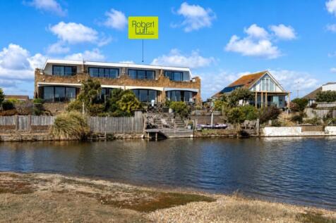 Lakeside Front Shot.jpg