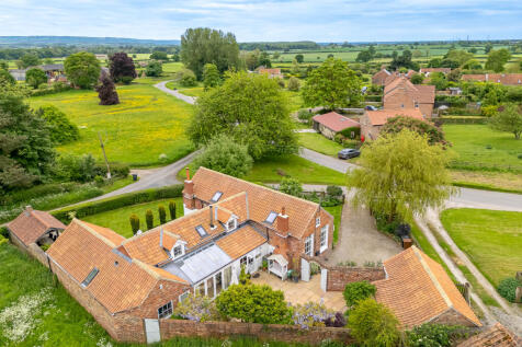 York, YO60 - property photo
