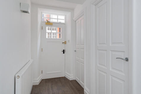 Ancoats Lane, Alderley Edge photo 4