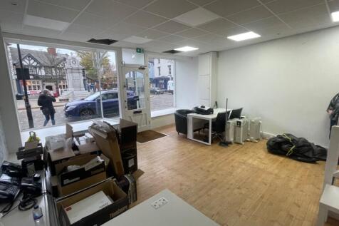 Retail Property (high street) to rent Image 4