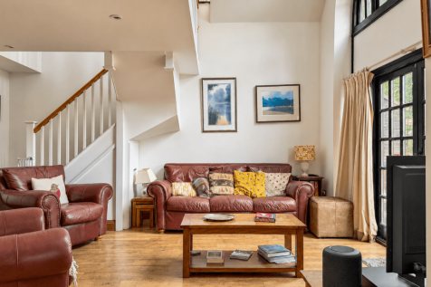 The Courtyard, Liscombe Park, Soulbury, LU7