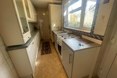 Uxbridge Street, Burton Upon Trent, DE14 photo 3