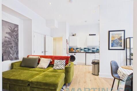 2 Steine Lane, Brighton  photo 3