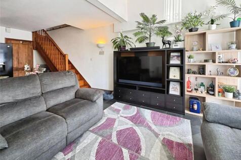 Living Room/Kitchen