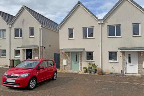 Grassendale Avenue 39 - Front.jpg
