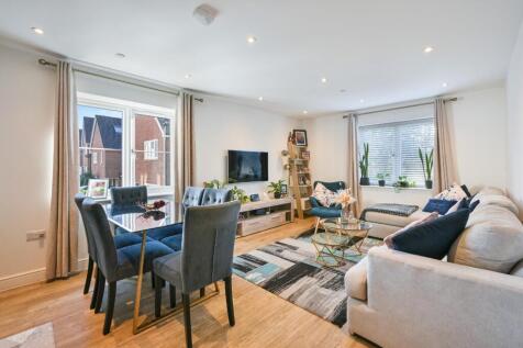 CERES CRESCENT