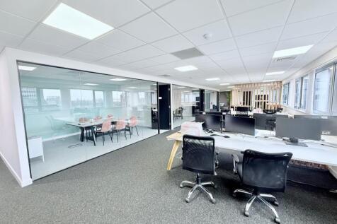 Office to rent Image 12