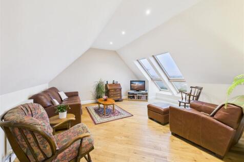 OPEN PLAN LOUNGE/KITCHEN/DINER