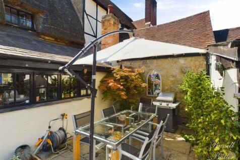 CAM02127G0-PR0186-STILL001