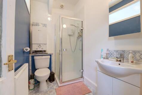 Shower Room.jpg