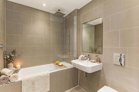 Bathroom O1.jpg