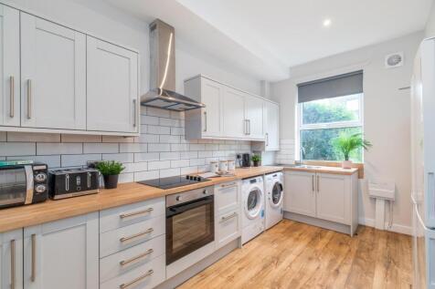 6-bed house on Broomfield Terrace, Leeds, £3,770/mo