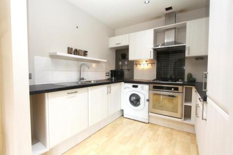 Kitchen 2 .JPG