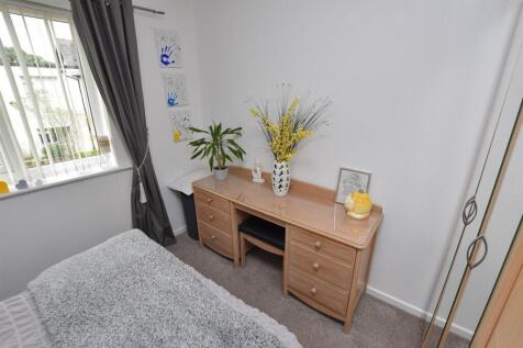 5 Eastham Mews (11).jpg