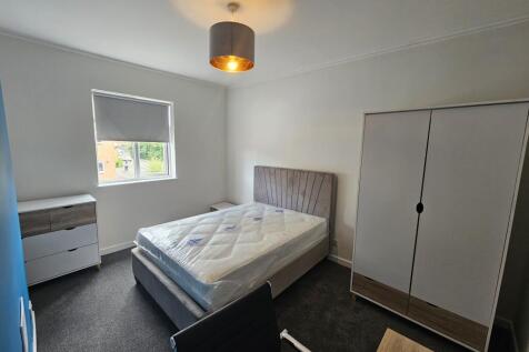 1-bed flat on Flat 6, 35 Clemens St, Leamington Spa, £1,050/mo