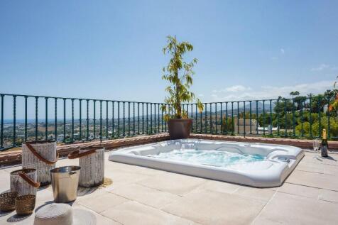 JACUZZI
