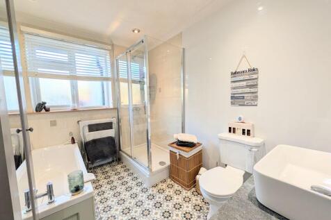 Bathroom view 3
