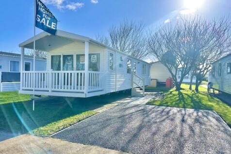 Swift Lighthouse at Broadland Sands Holiday Park