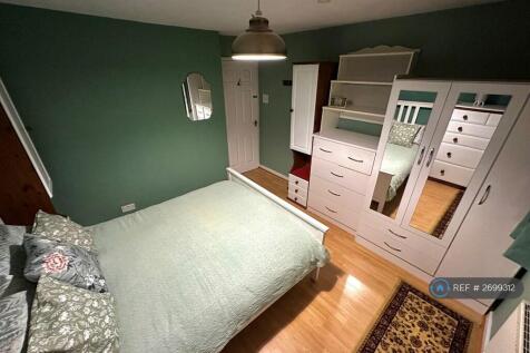 Largest b/Room