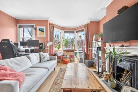 London, E17 - property photo