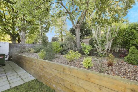 Garden (3)