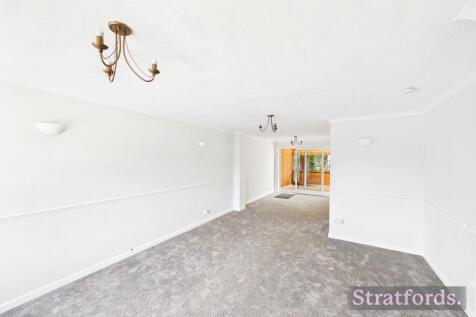 Lothian Close, Bletchley, MK3 photo 4