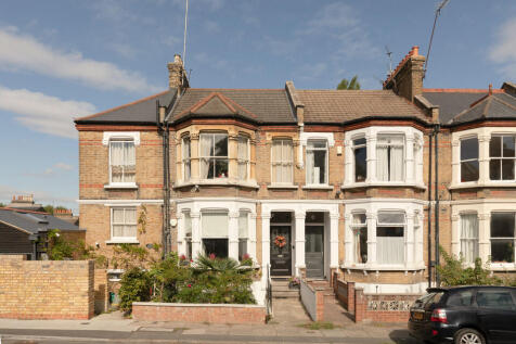 Lower Flat, Ommaney Road, New Cross, London. 4 bedroom maisonette for sale