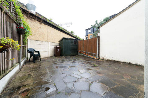 Courtenay Road, Leytonstone, E11 photo 4