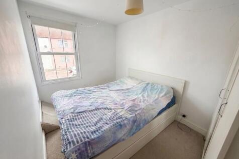 Caldecotte Street, Newport Pagnell, Milton Keynes, MK16 photo 4
