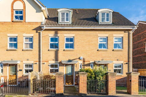Eastleigh, SO50 - property photo