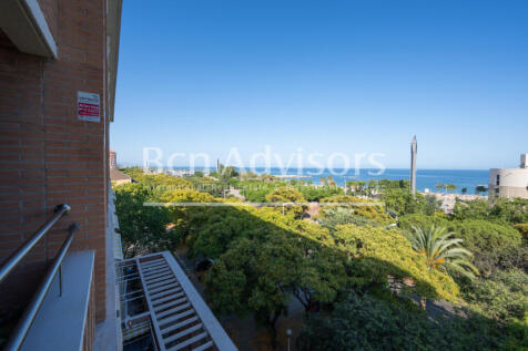 Magnfico-piso-alto-frente-al-mar-con-espectacul...